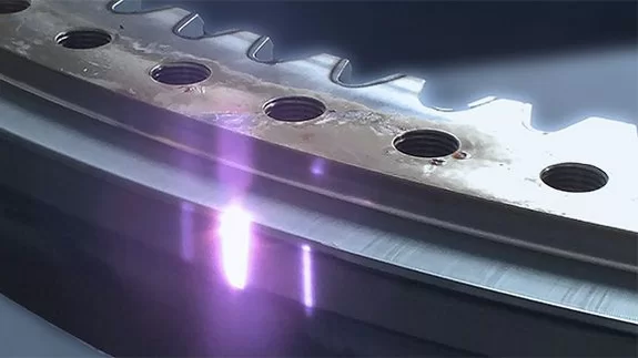 Laser hardening on gear wheel for selective strengthening by Laserline diode lasers